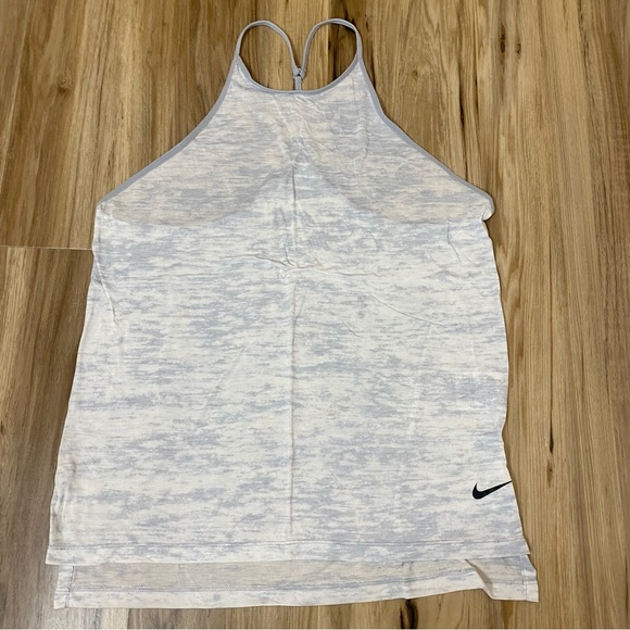 2 Nike Dri-Fit tank tops XS and S - Picture 3 of 4